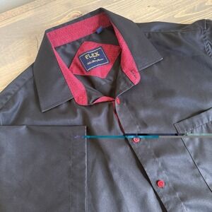 Flex Luxury Collection Men's Large Black Red Trim Short Sleeve Button Up Shirt